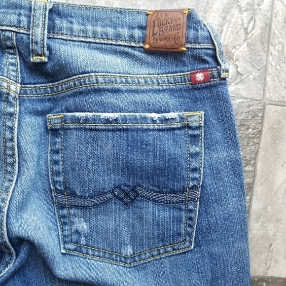 Lucky Brand Cumberland Sweet N Low Rise Slim Bootcut Short Inseam Jeans 2/26 - Picture 4 of 9